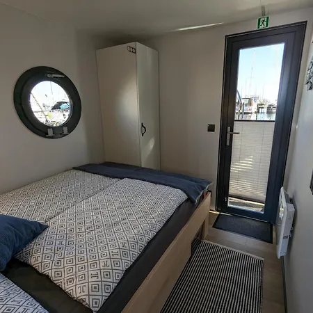 Hausboot Fjord Stella - Solarboot Mit Biosauna In