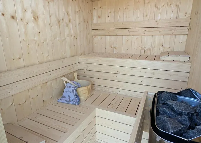 Hausboot Fjord Stella - Solarboot Mit Biosauna In