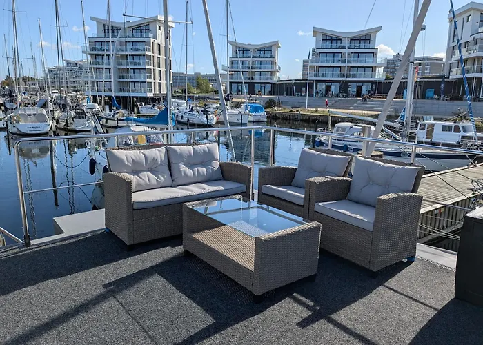 Hausboot Fjord Stella - Solarboot Mit Biosauna In *