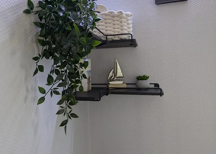 Botel Hausboot Fjord Stella - Solarboot Mit Biosauna In Wendtorf